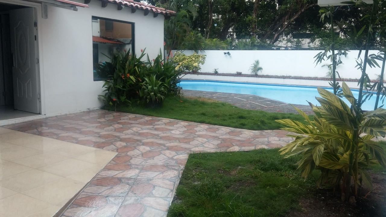 Carolina Princess Marbella Panama  Extérieur photo
